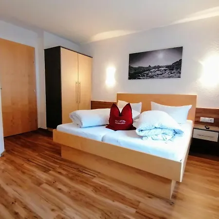 Alessandro Apartment *